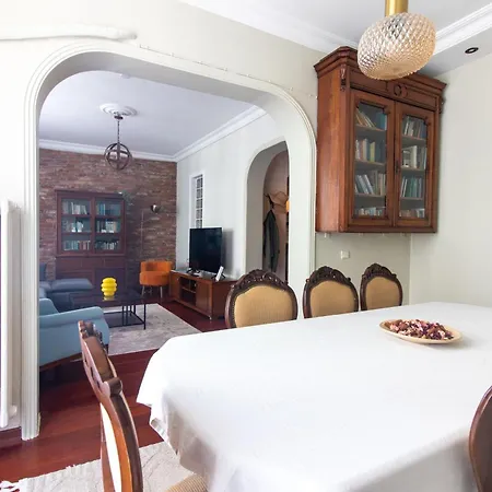 Tasteful & Spacious 3br Haven In Trendy Sisli