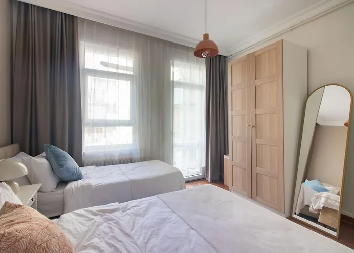 Tasteful & Spacious 3br Haven In Trendy Sisli 이스탄불