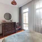 Tasteful & Spacious 3br Haven In Trendy Sisli