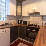 Tasteful & Spacious 3br Haven In Trendy Sisli