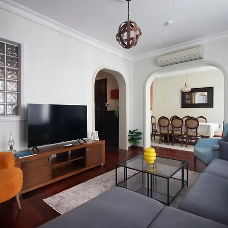 Tasteful & Spacious 3br Haven In Trendy Sisli