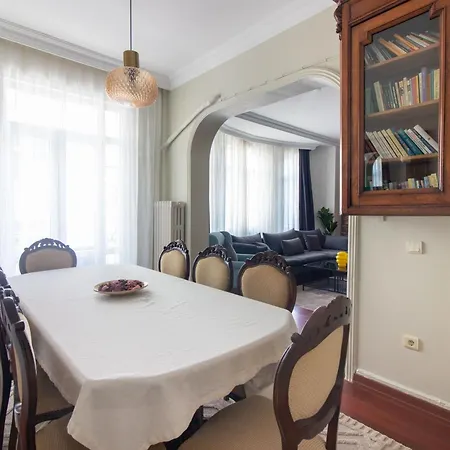 Tasteful & Spacious 3br Haven In Trendy Sisli Appartement Istambul