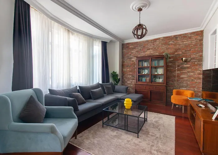 Tasteful & Spacious 3br Haven In Trendy Sisli *